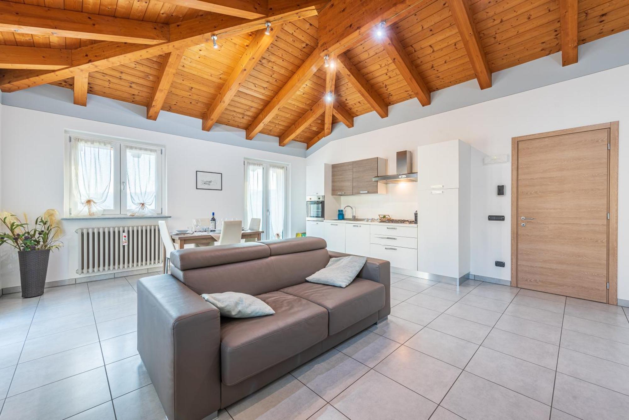 In Piazzetta Holiday Apartments, Barolo Exterior photo