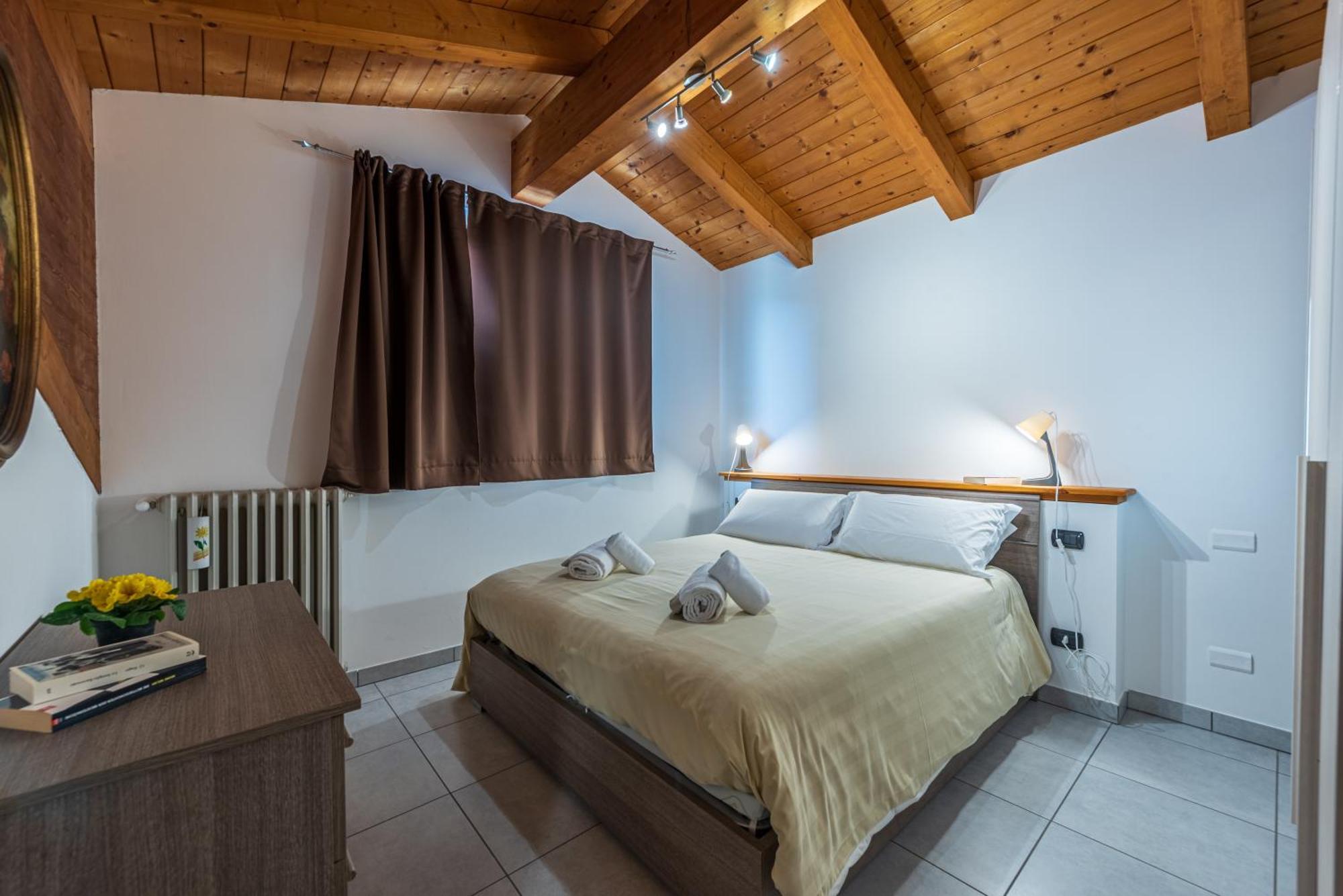 In Piazzetta Holiday Apartments, Barolo Exterior photo